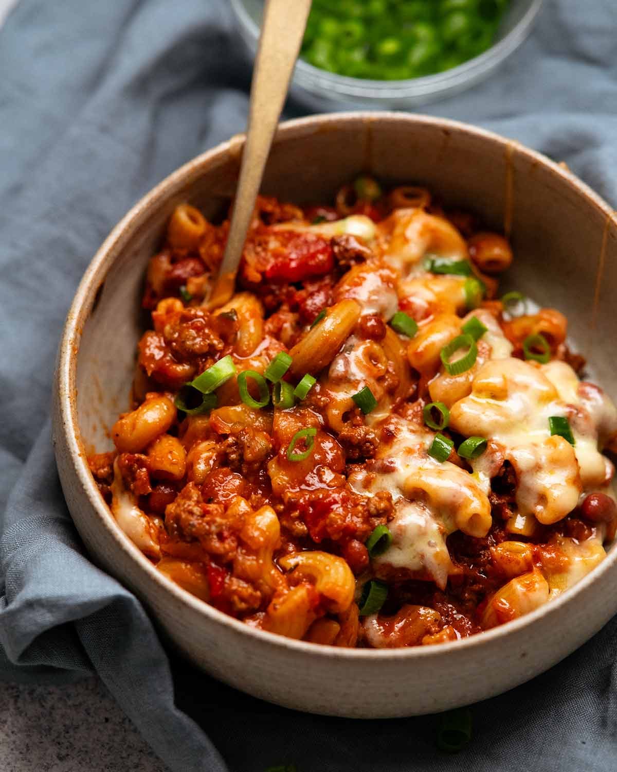 Pâtes Cajun au Bœuf en Une Seule Casserole