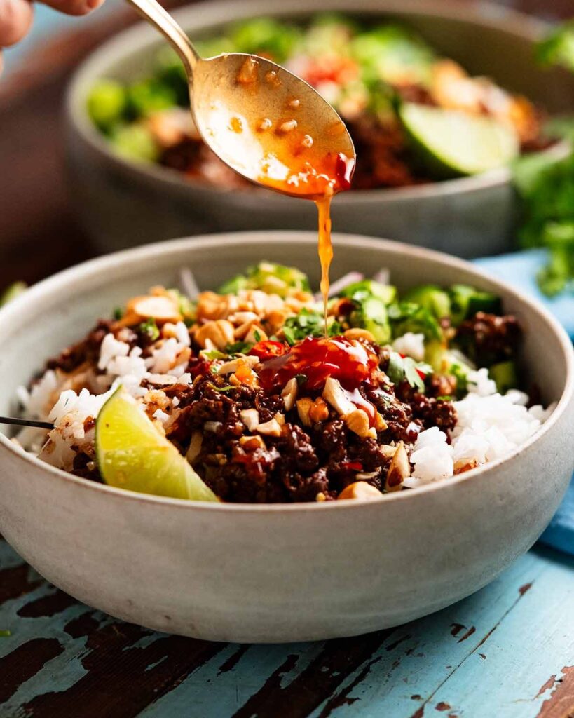 Thai sweet chilli beef bowls